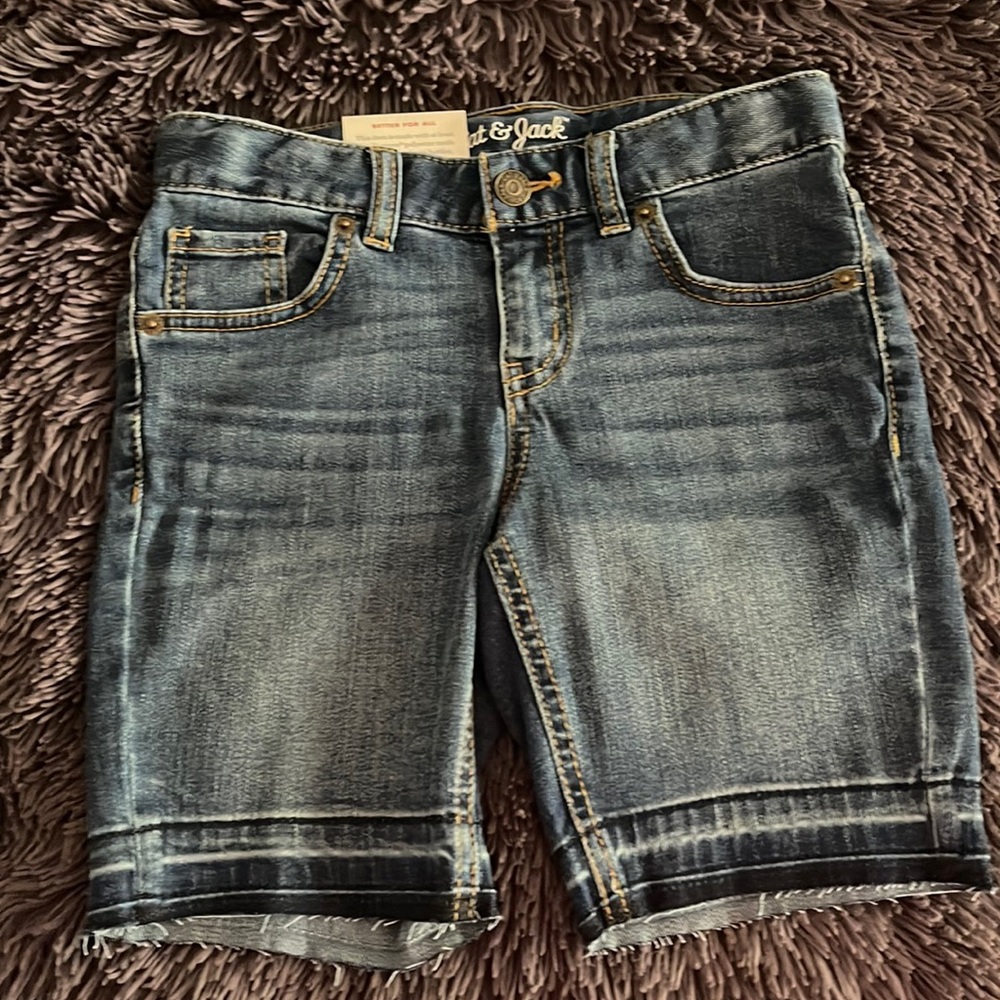 Girls size 7/8 shorts
